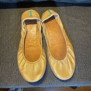 Metallic Champagne Tieks